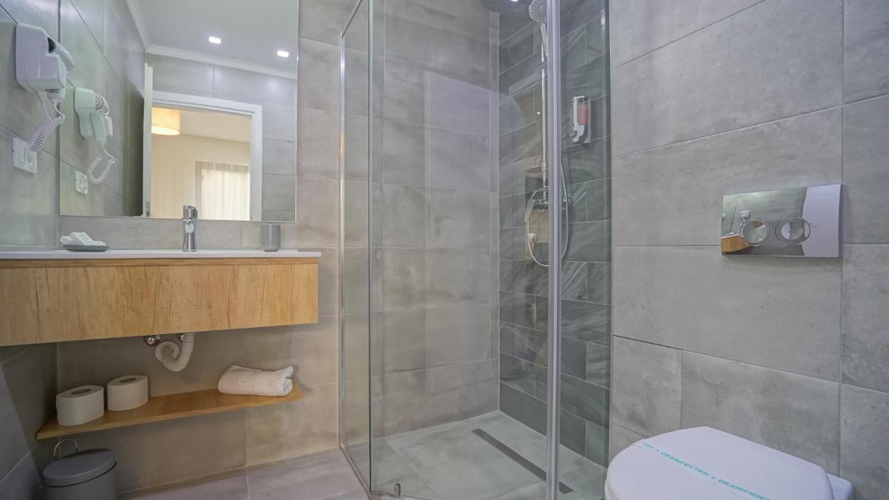 Monarch House Hotel Брашов Екстериор снимка