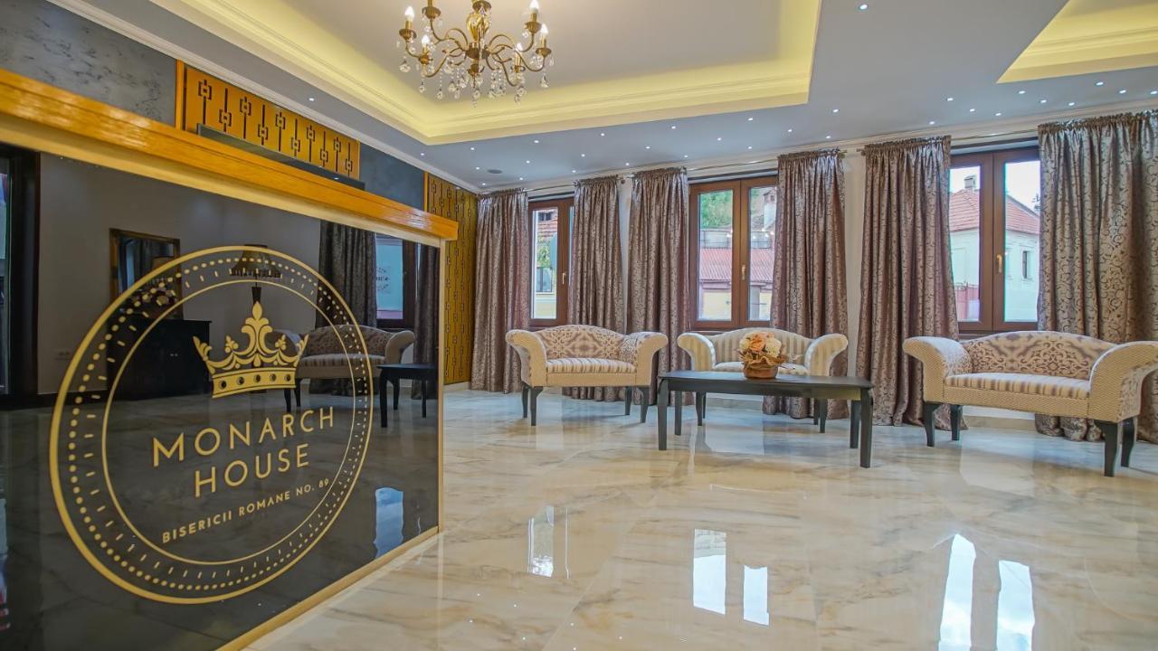 Monarch House Hotel Брашов Екстериор снимка