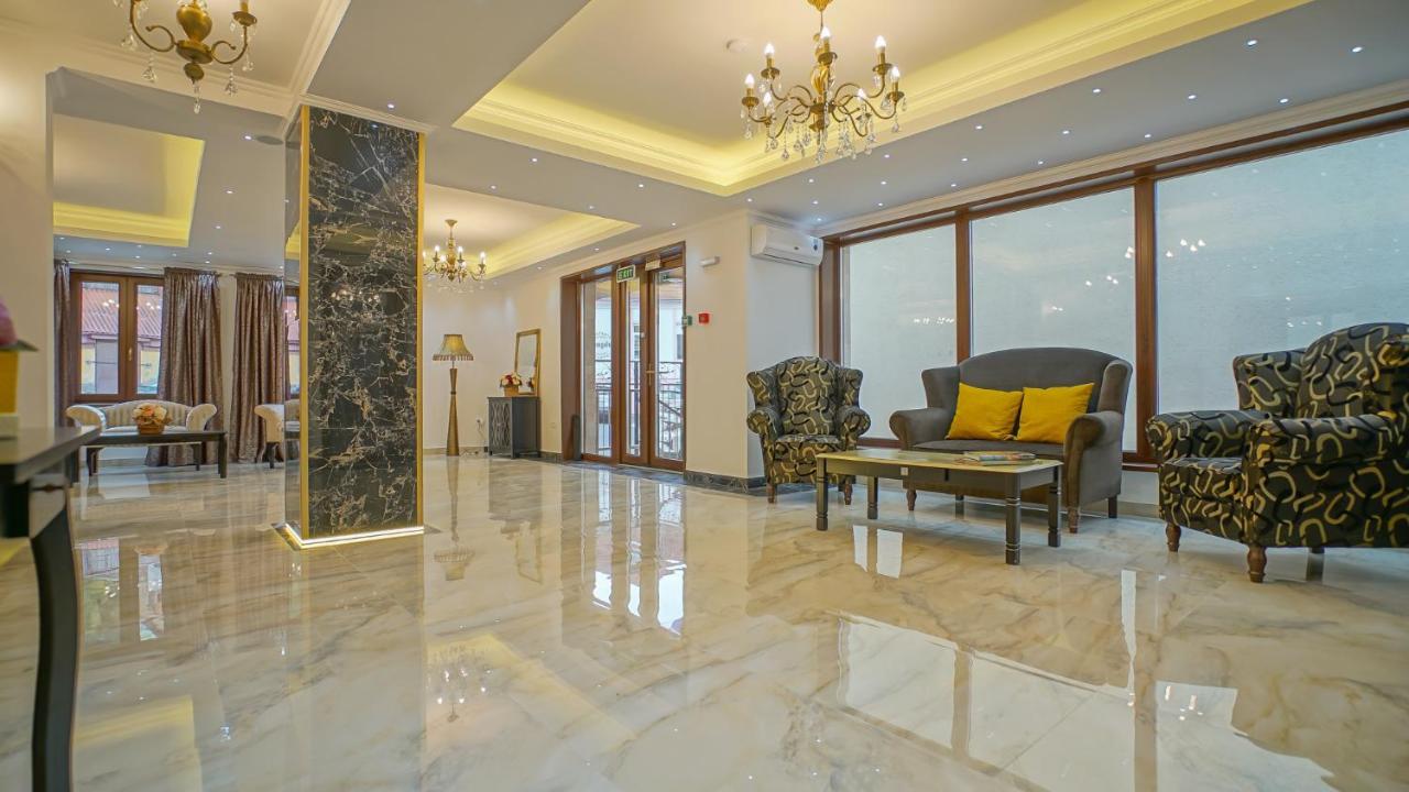 Monarch House Hotel Брашов Екстериор снимка